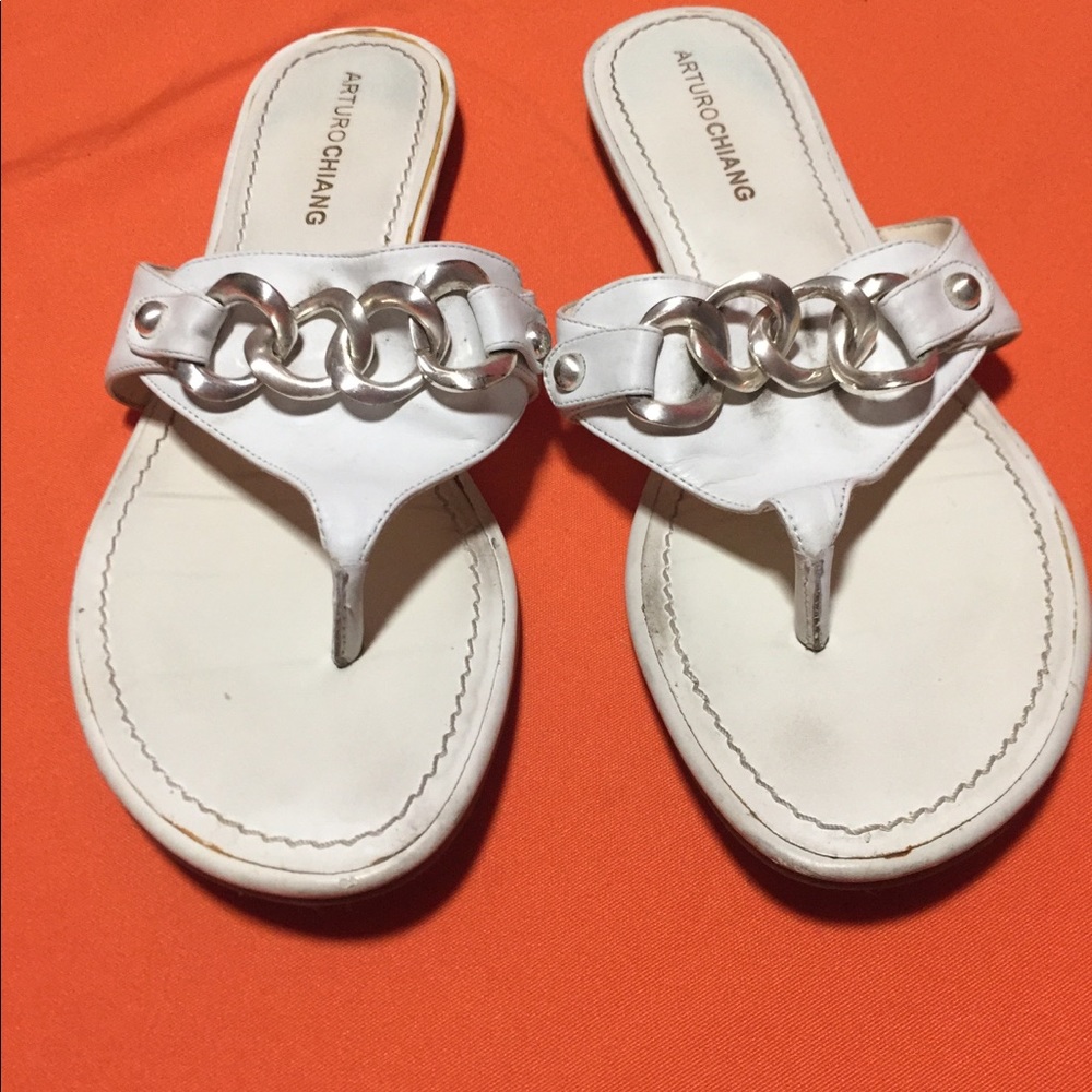 Arturo Chiang sandals